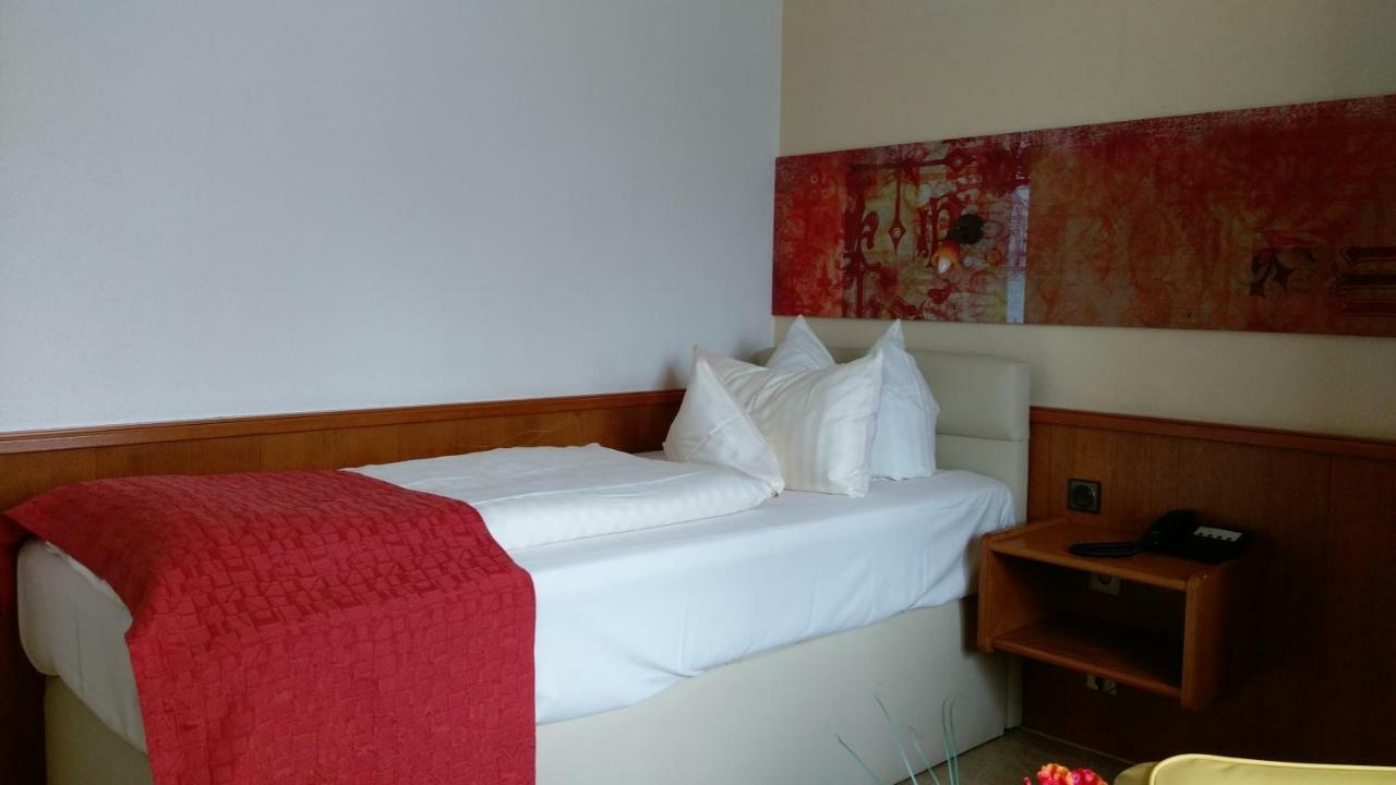 Arador-City Hotel Bad Oeynhausen Bagian luar foto