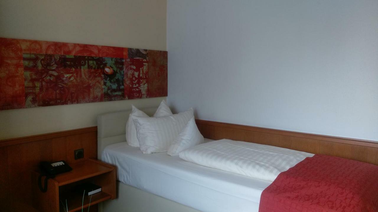 Arador-City Hotel Bad Oeynhausen Bagian luar foto